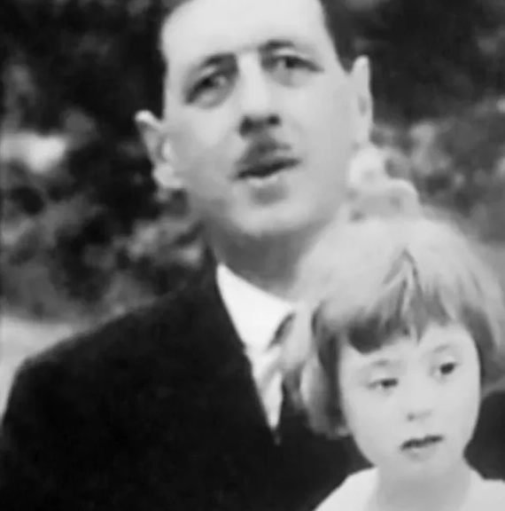 Anne de Gaulle (1928-1948 )